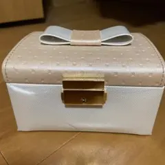 ジュエリーボックスのサムネイル