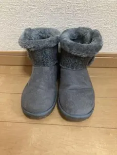 ハリスツイードのブーツ