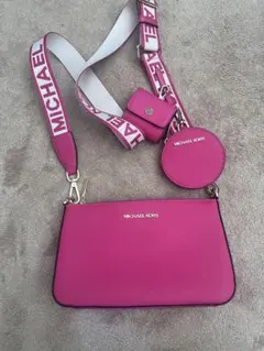 MICHAEL KORS ピンクショルダーバッグ