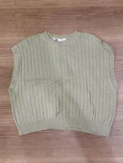 ZARA リブ編みノースリーブニットベスト　グリーン