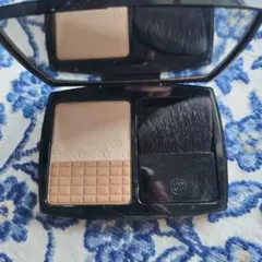 ☆CHANEL イレールブラッシュ 90 スノー フェイスパウダー - メルカリ