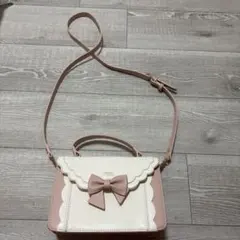リボン付きピンクホワイトショルダーバッグ