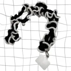 スマホショルダー フリル 黒 白 スマホストラップ