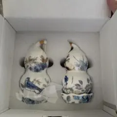 タイムセール。ボーンチャイナ 調味料入れ とフクロウの塩胡椒入れの4個セット