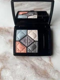 Dior アイシャドウ　サンククルール　037 限定