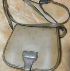 LANCEL ベージュ ロゴ入り ショルダーバッグ