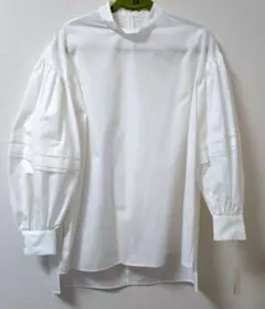 【新品】ミランカ　ブラウスのサムネイル