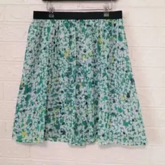 UNTITLED　総柄　膝上シフォン　スカート　9号