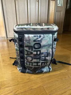 希少限定】THE NORTH FACEヒューズボックスブラックグリーン系宇宙柄 