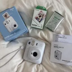 instax mini 12 チェキ 本体 クレイホワイト フィルム30枚付き