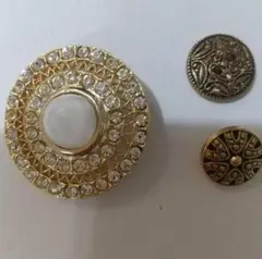 ゴールドクリスタルピンバッチセット