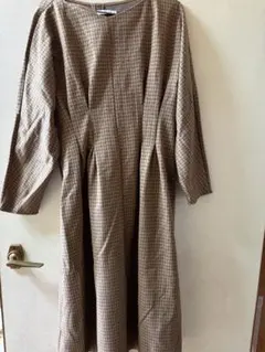 ブラウンチェック Mサイズ ワンピースのサムネイル