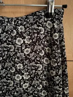 ＊ロングスカート　フラワープリントナロースカート　Mサイズ　美品＊