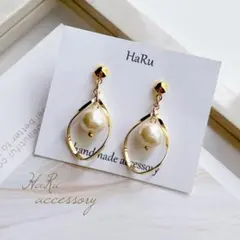 【 s17 】ツイスト ひねり ゴールド コットンパール ピアスorイヤリング