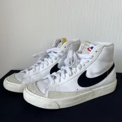 NIKEウィメンズ ブレーザー MID 77 CZ1055-100 スニーカー