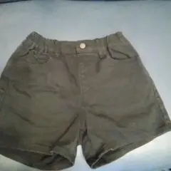 ユニクロ　130サイズ　ブラックデニムショートパンツ