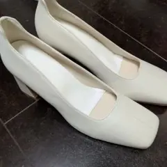MOUSSYクリーム色 スクエアトゥ ハイヒール