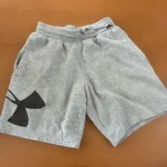 Under Armour グレー ショートパンツ Mサイズ