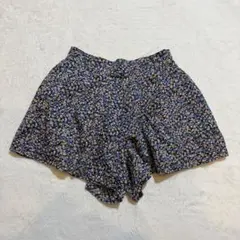 【ROWRYS FARM】ショートパンツ 花柄 F ネイビー 総柄 良品 デートのサムネイル