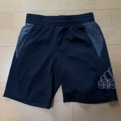 adidas ハーフパンツ 130cm 黒