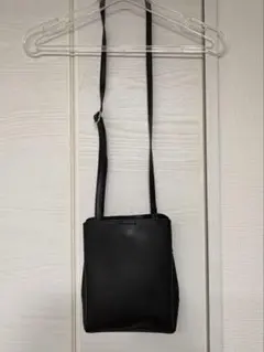 SHOO-LA-RUE ブラック ショルダーバッグのサムネイル