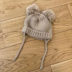 ZARA ベージュ ポンポン付きニット帽