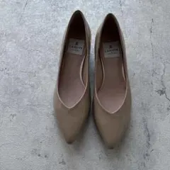 LANVIN en Bleu サイズ22.5 ページュ　エナメル