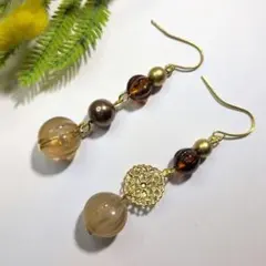 ハンドメイドピアス　2032　　　　　アシンメトリーピアス