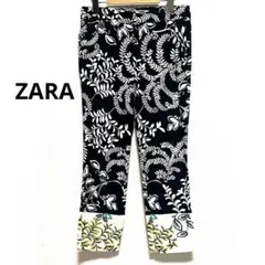 ZARA ザラ 総柄 ボタニカル柄 カジュアルパンツ クロップド丈 Sのサムネイル