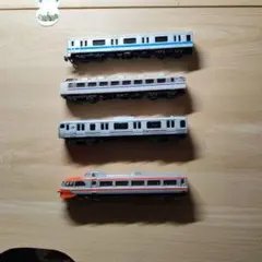 鉄道模型 4両セット オレンジ/シルバーのサムネイル