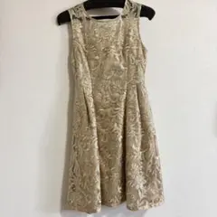 LILY BROWNのパーティードレス♪のサムネイル