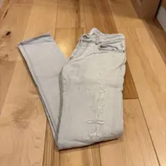 AGLINI ライトグレー ダメージスキニージーンズ26