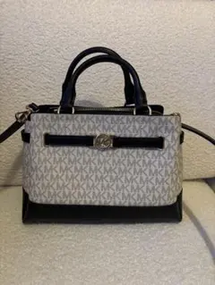 Michael Korsショルダーバッグ新品箱と袋付き