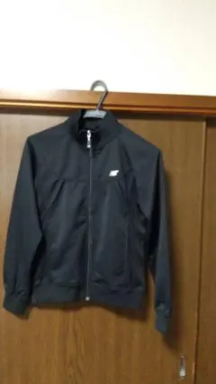 New Balance シンプル　刺繍ワンポイント　ジャージ フルジップ　黒 M