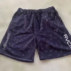 RVCA バンダナ柄ショートパンツ　ブラック　ロゴのサムネイル