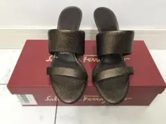 Salvatore Ferragamo ブロンズ ミュールサンダル