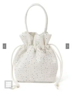 ホワイト ビーズ装飾 巾着型ハンドバッグ