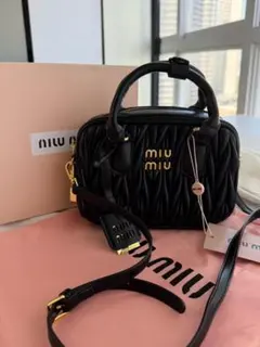 2025年最新】MIU MIU バッグの人気アイテム - メルカリ