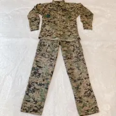 Item thumbnail for item e3fff9e4-f4f1-410f-80d7-3398b60ab75a