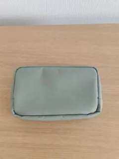 無印良品　ポーチ　カーキ　小物入れ　未使用