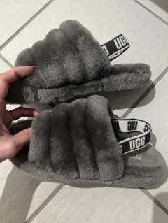 UGG グレー ファーサンダル　24.5