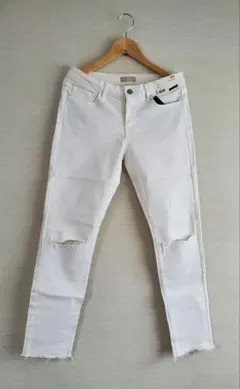 UNIQLOウルトラストレッチスキニージーンズ☆ホワイトデニム☆おしゃれ☆大人気