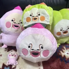 こびとづかん 寝そべりBIGぬいぐるみ カクレモモジリ など5点