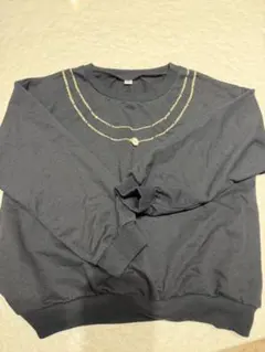 長袖薄手トップス　黒　120センチ