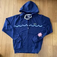 【未着用】レディース　刺繍付きパーカー　ゆったりMサイズ