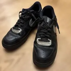 NIKE AIR FORCE 1 ブラック スニーカー