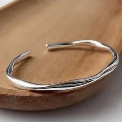 Item thumbnail for item d82899a9-b3c1-47f6-8c16-f8695516c087