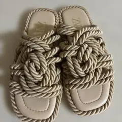 【新品未使用】 ZARA 23-23.5cm サンダルのサムネイル