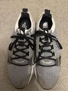 2026年最新】ランニングシューズ 30cm 白の人気アイテム - メルカリ