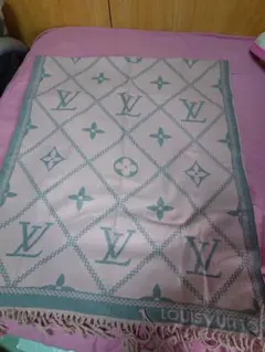 ルイヴィトンカシミアマフラーピンク